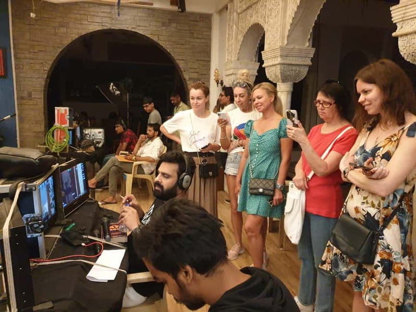 Bollywood Sightseeing and Celebrity Home Tour by Private Car - Why This Bollywood Studio Tour Feels Different Than a Sightseeing Walk