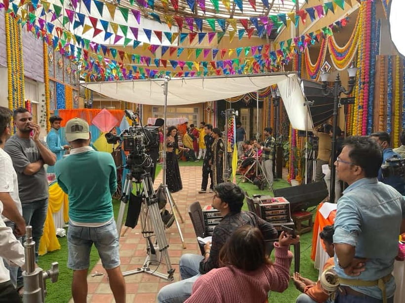 Bollywood Sightseeing and Celebrity Home Tour by Private Car - Mumbai Film City Stop: What You Actually See in the Studio
