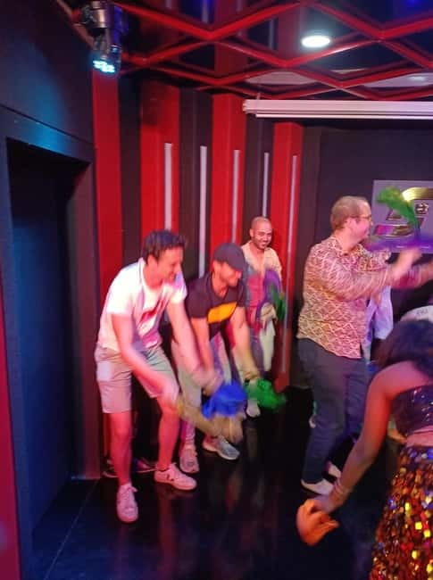 Bollywood Studio Guided Half-Day Tour - Who should book this tour, and who may feel disappointed