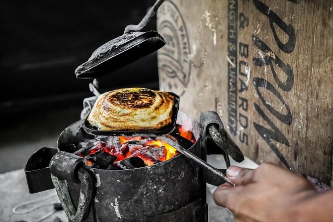 Bombay Express Mumbai Food Tour with 15+ Tastings - Zaveri Bazaar khau galli: crispy snacks and street-side swagger