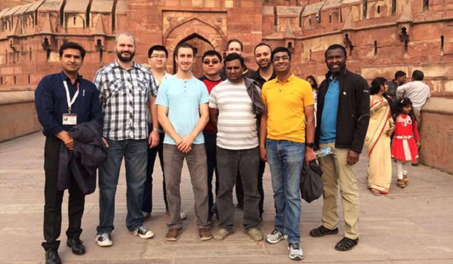 Book Govt. Approved Tour Guide For Taj Mahal & Fort - Lunch Break: Plan for What Is and Is Not Included