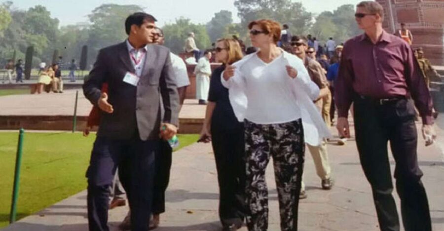 Book Govt. Approved Tour Guide For Taj Mahal & Fort - Price and Value: What You Pay For, What It Covers, What It Does Not