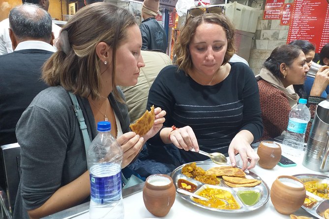 Chandni Chowk Old Delhi Food Tour with Spice Market - Why this Chandni Chowk food tour works (even when the streets feel overwhelming)