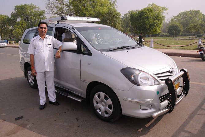 Chauffeured vehicles and related services throughout India - Taj Mahal visit time: what about 2 hours really means