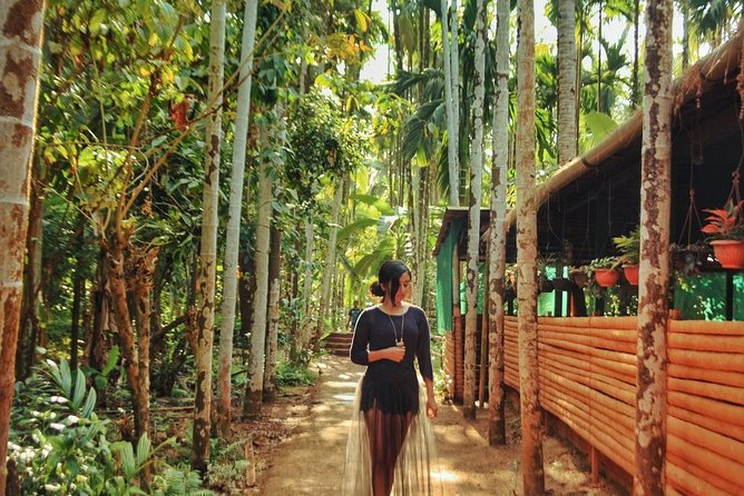 CULTURAL & HISTORIC DAY TOUR ATTRACTIONS - Churches, Temples & Spice Plantation - How this Goa day tour fits together (and why it feels worth it)