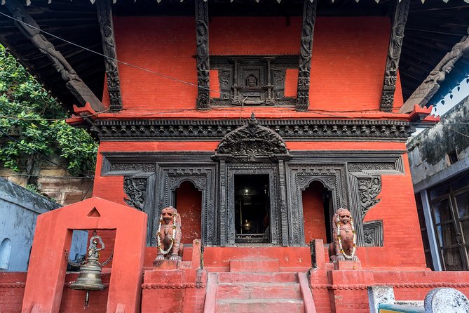 Cultural & Spiritual Trails of Old Town Varanasi Guided Walking Tour - Why This 2-Hour Old Town Varanasi Walk Works
