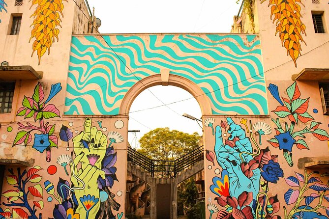 Delhi Street Art Tour - Moving between stops: metro plus rickshaw-style rides (and why it’s better)