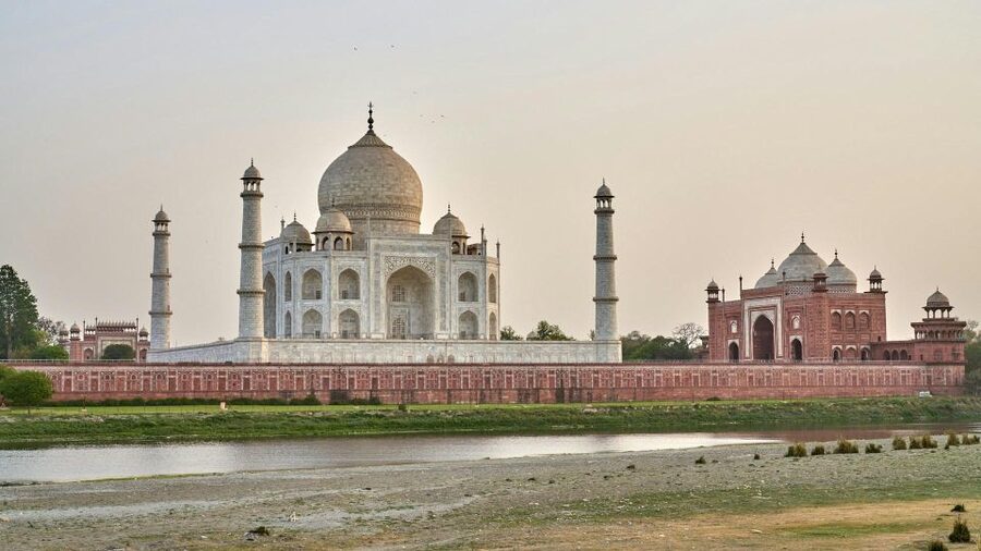 Delhi: Taj Mahal & Agra Fort Private Tour with Baby Taj - Why this Agra day trip fits better than trying to DIY