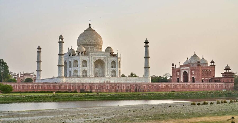 Delhi: Taj Mahal & Agra Fort Private Tour with Baby Taj - How private transport makes the day feel easier