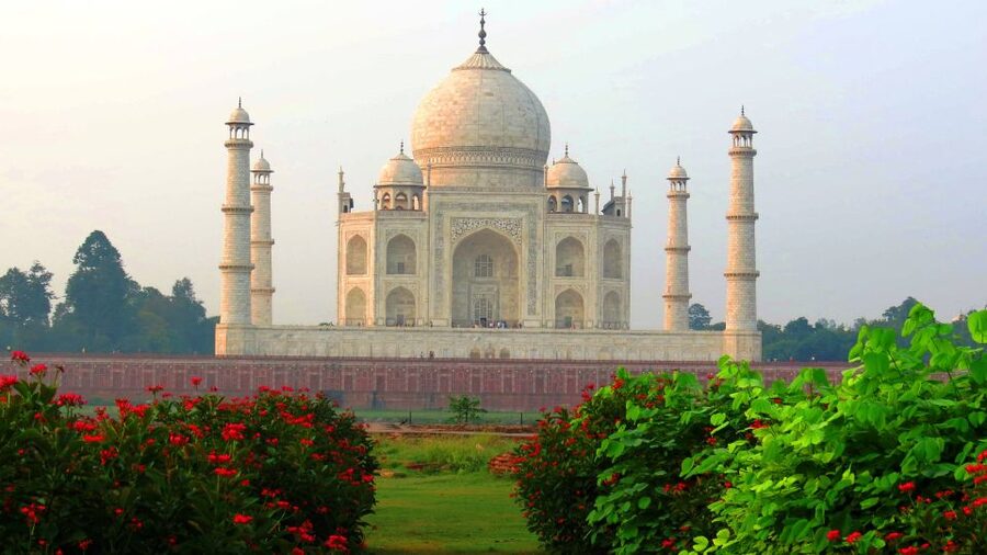 Delhi: Taj Mahal & Agra Fort Private Tour with Baby Taj - Price and value: what $3.68 per person really means