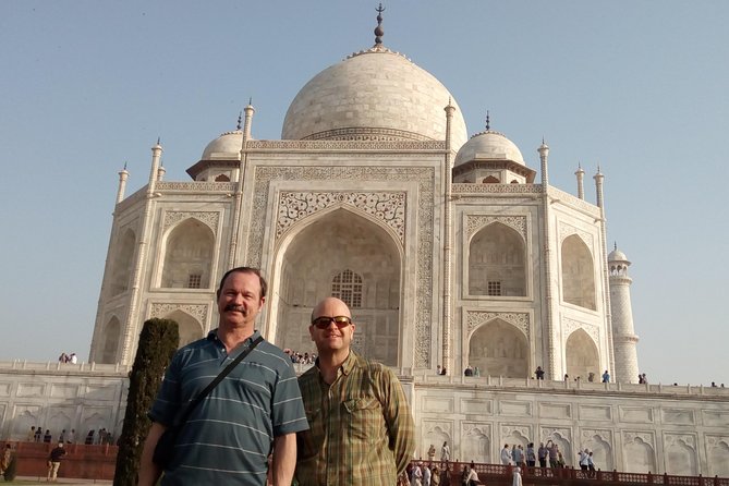Delhi to Agra Taj Mahal Private Day Trip by Superfast Train - Taj Mahal at 10:15: Skip the Lines and Hit the Best Viewing Moments
