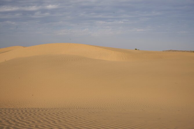 Dinner on the Dunes & Camel Safari - Getting From Jaisalmer to the Desert: Pickup, Jeep, and Water