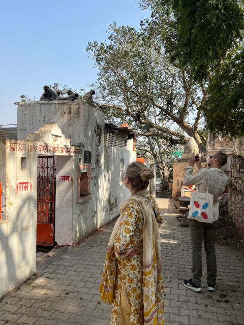 Evening Walking Tour with Fire Rituals-The Pushkar Route - Gandhi Ghat and Queen Mary Ghat: Walking the Sacred Edges