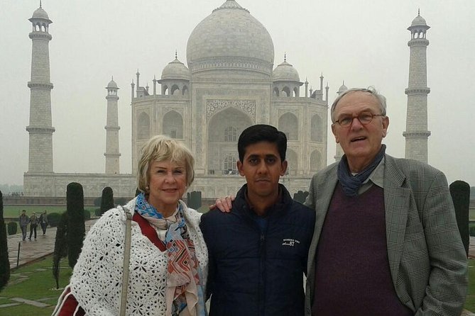 Exclusive Private Taj Mahal Agra Day Trip from Delhi - Delhi to Agra in a climate-controlled private car
