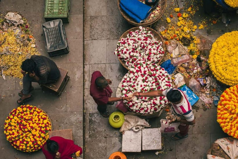 Experience Bangalore - Evening City Walk Tour & Market Visit - Key highlights at a glance