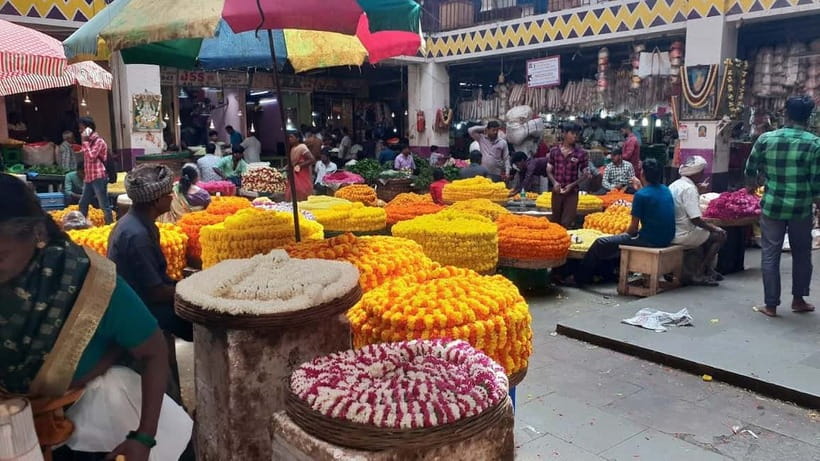 Experience Bangalore - Evening City Walk Tour & Market Visit - Starting at Vidhan Soudha Metro: the smart way to begin