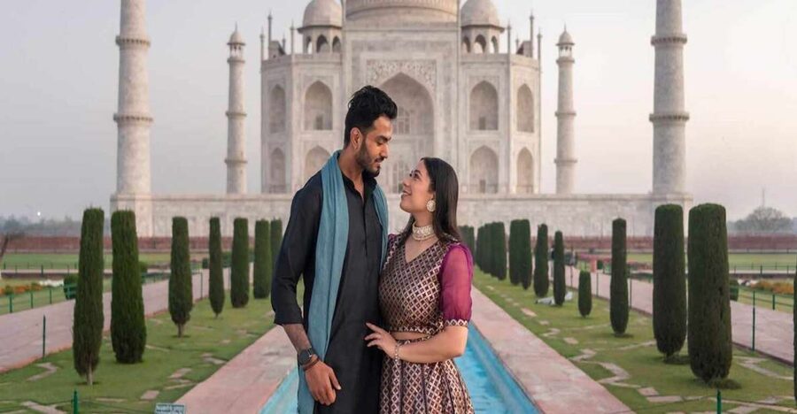 Fast-track entry into taj mahal with entrance included. - Fast-Track Entry From Agra: Getting In Smoothly