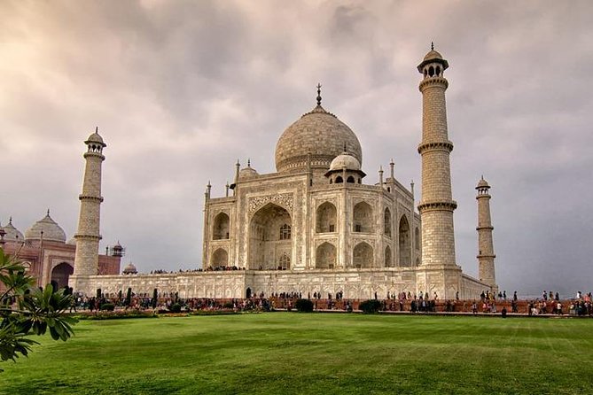 Five Day - Private Luxury Golden Triangle Tour to Agra & Jaipur From New Delhi. - Day 2 to Agra: Akshardham on the Way, Yamuna Expressway Drive, Baby Taj, and a Taj Viewpoint