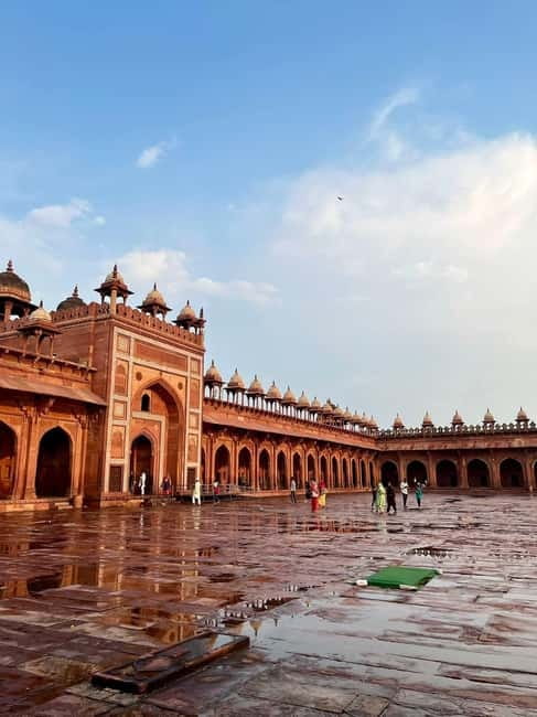 From Agra: Fatehpur Sikri Private Tour - Jama Masjid: Mughal architecture that works as a focal point