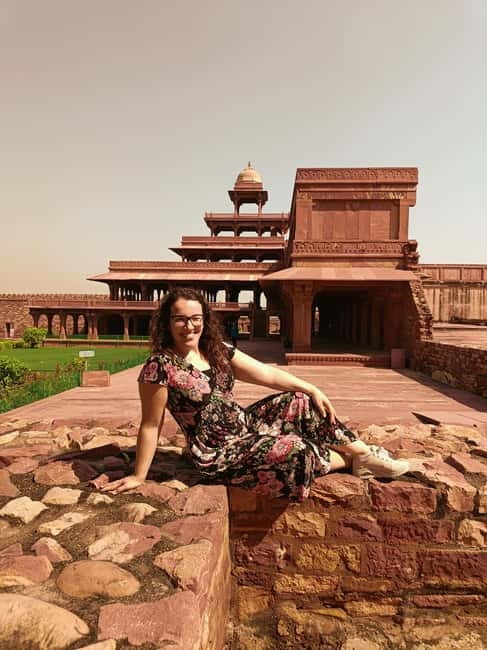 From Agra: Fatehpur Sikri Private Tour - Diwan-i-Khas: the hall of private audiences, explained for real