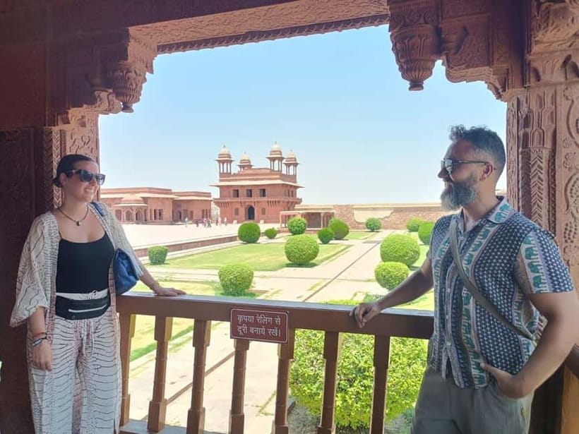 From Agra: Fatehpur Sikri Private Tour - Getting there and back, AC car and hotel pickup that actually helps
