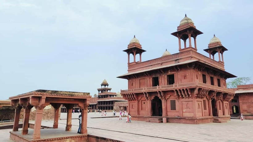 From Agra : Fatehpur Sikri Sightseeing by Private Car - Lunch timing: the break is planned, but food is on you