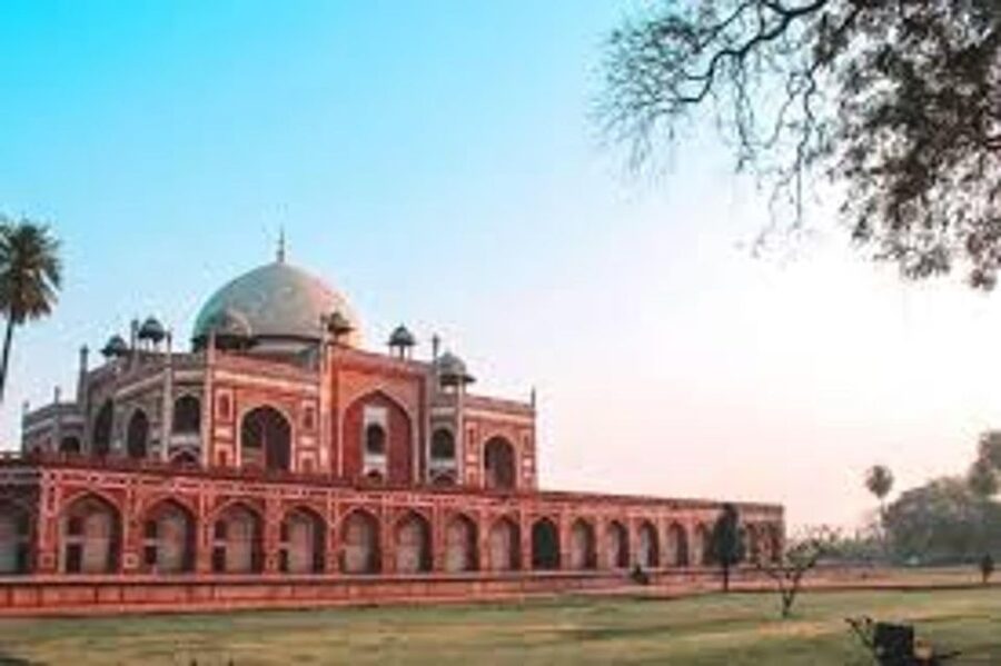 From Delhi: 2-Day Jaipur Private Guided Tour - Day 2: Amber Fort, Jal Mahal photos, and a Vishnu temple stop