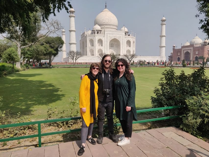 From Delhi: All-Inclusive Taj Mahal Day Tour with transfers - Key Things That Make This Day Trip Work