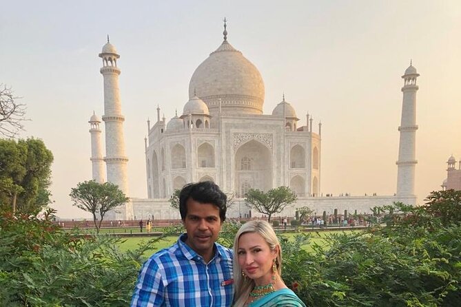 From Delhi: Full Day TajMahal & Agra Fort with 5 Star Lunch - The Taj Mahal: More Than the Postcard Photo