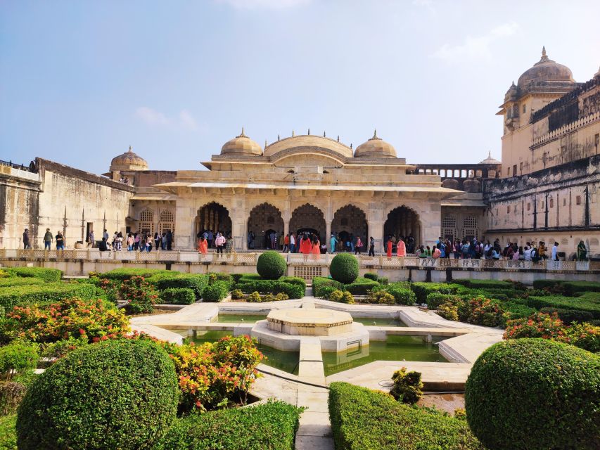 From Delhi: Private Jaipur & Amber Fort Guided Tour by Car - Jal Mahal from the outside: pretty views with no palace entry