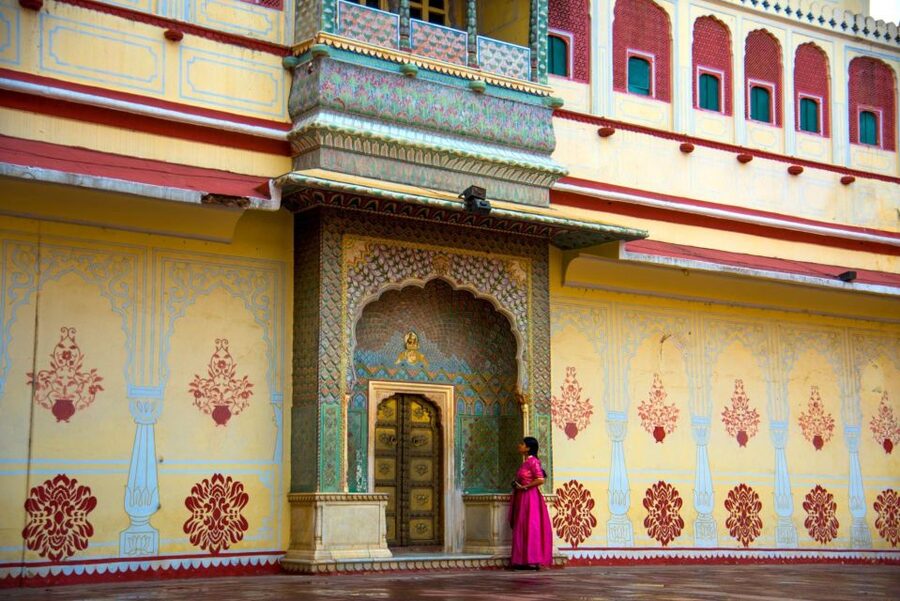 From Delhi: Private Jaipur & Amber Fort Guided Tour by Car - City Palace: where multiple styles overlap in one royal residence