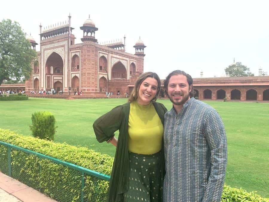 From Delhi: Private Taj Mahal, Agra Fort & Baby Taj Day Tour - Private guides in real life: what their style often adds