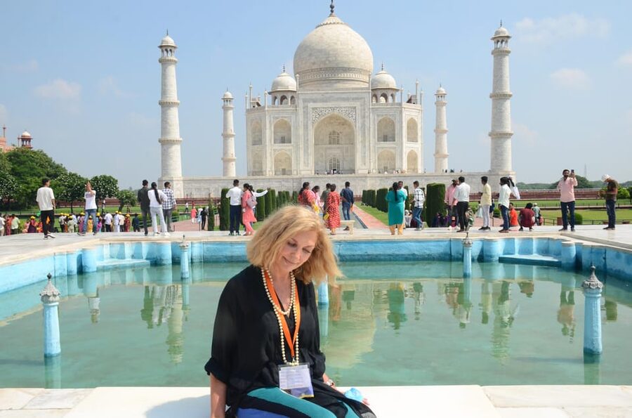 From Delhi : Private Taj Mahal & Agra Tour with 5 Star Lunch - Key things that make this tour work well