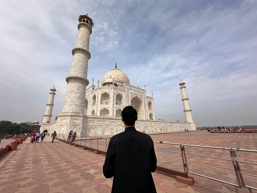 From Delhi: Private Taj mahal and Agra Fort with Car Tour - Agra Fort, the part people rush past without a plan