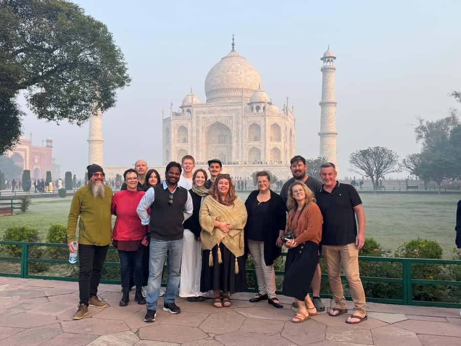 From Delhi: Private Taj Mahal, Baby Taj & Agra Fort Day Trip - Getting Great Photos Without Hiring a Separate Photographer