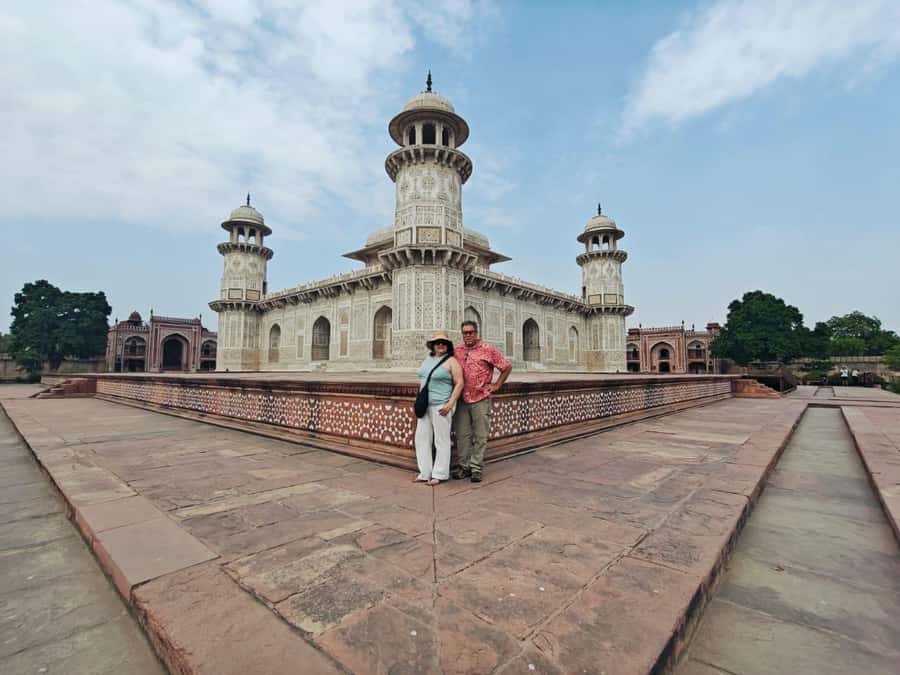 From Delhi: Private Taj Mahal Day Tour with Fast-Track Entry - What to bring, and what actually helps at 3 AM and beyond
