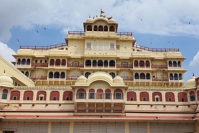 From Delhi: Same Day Amer Fort & Jaipur Tour By Car - Hawa Mahal: The Palace of Wind Facade Trick