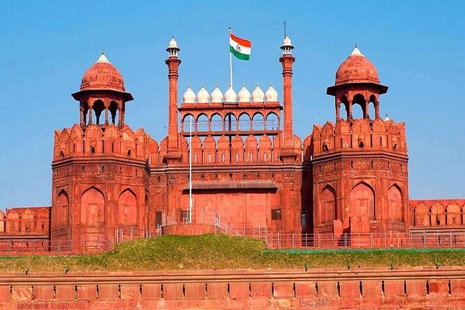 From Delhi: Skip the line Taj Mahal, Agra Tour by Express Train - Inside the AC Train: Breakfast, Dinner, and Why It Matters