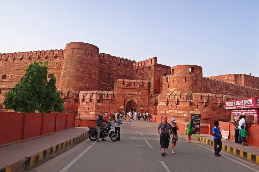 From Delhi: Sunrise Taj Mahal, Agra Fort & Baby Taj Day Trip - Tickets, lines, and the stuff people forget until it’s too late