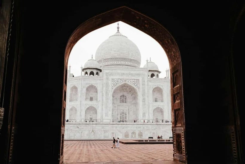 From Delhi: Sunrise Taj Mahal Tour By Car with Breakfast - Breakfast at a 5-Star Hotel in Agra: Worth It After the Early Start