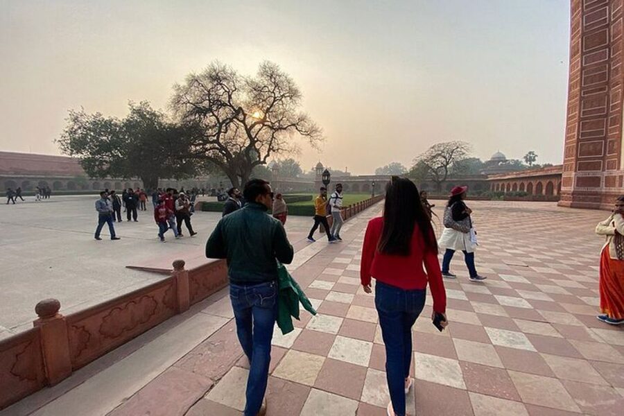 From Delhi: Taj Mahal & Agra Day Tour by Superfast Train - Train comfort: what you should expect from the Gatimaan Express