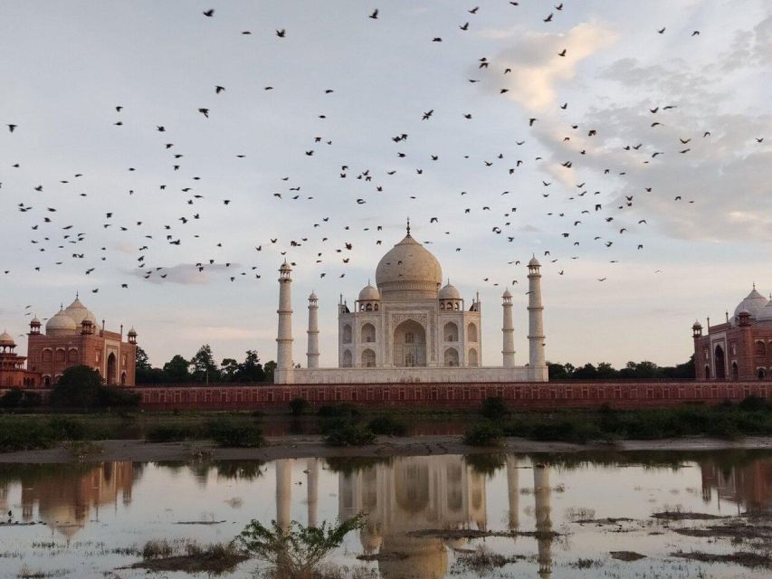 From Delhi: Taj Mahal & Agra Day Tour with Fatehpur Sikri - Agra Fort: Mughal architecture plus real Taj views