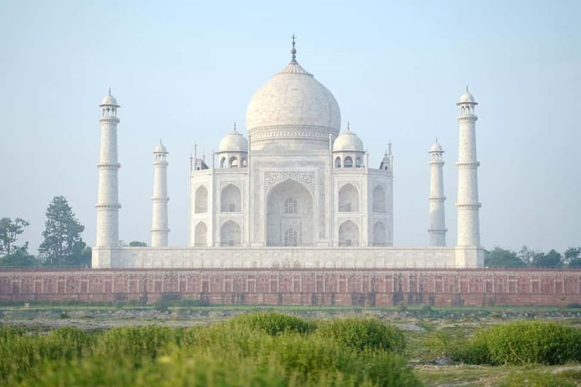 From Delhi: Taj Mahal, Agra & Mathura Tour by Car - Banke Bihari and ISKCON: two different temple energies, one shared focus