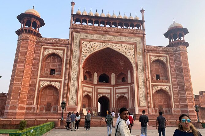 From Delhi: Taj Mahal & Agra Tour by Gatimaan Express Train - Why the Gatimaan Express Taj Mahal day is such a smart setup