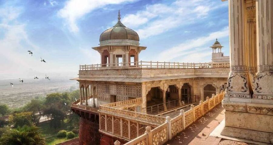 From Delhi: Taj Mahal & Agra With Fatehpur Sikri Day Tour - Transportation Logistics You Can Plan Around