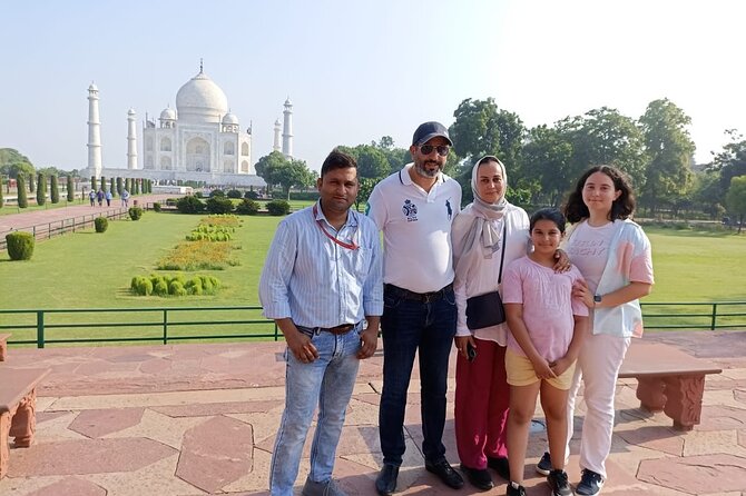 From Delhi Taj Mahal and Agra Tour by Car - Agra Fort: stepping from monuments to power