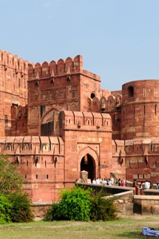 From Delhi: Taj Mahal Sunrise, Agra Fort & Baby Taj Day Tour - Agra Fort: from romance to military power