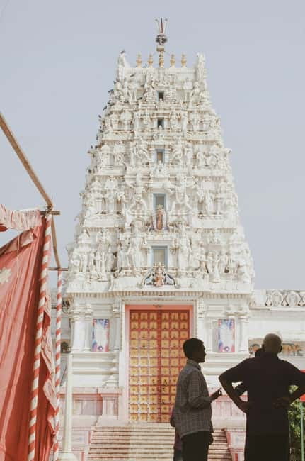 From Jaipur: Pushkar and Ajmer Private Day Trip - Ajmer: pilgrimage city energy and the Khwaja shrine visit