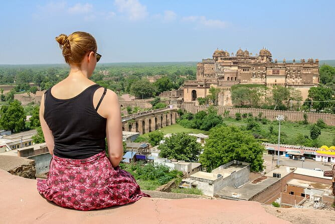 Full Day 8 Hours Old and New Delhi City Tour. - Red Fort stop, a symbol of power across changing eras