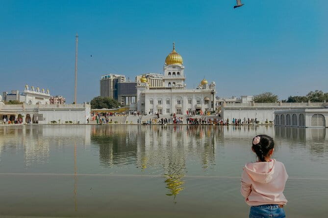 Full Day 8 Hours Old and New Delhi City Tour. - Lotus Temple, modern faith and a strong ending